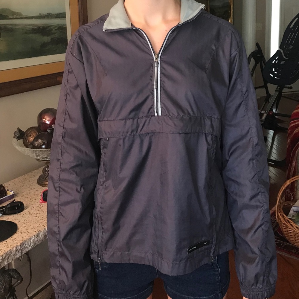 NIKE : Blue Running Jacket Size:Small